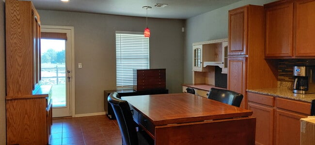 Building Photo - 10717 N 154th E Ave