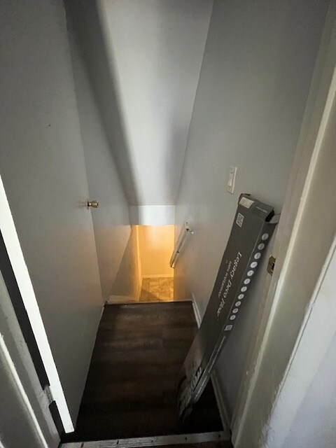 Building Photo - 3 bedroom 1.5 Bathroom