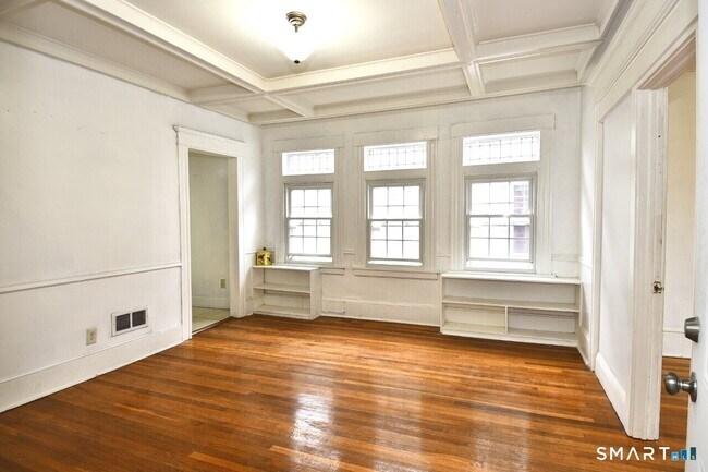 Building Photo - 2455 North Ave