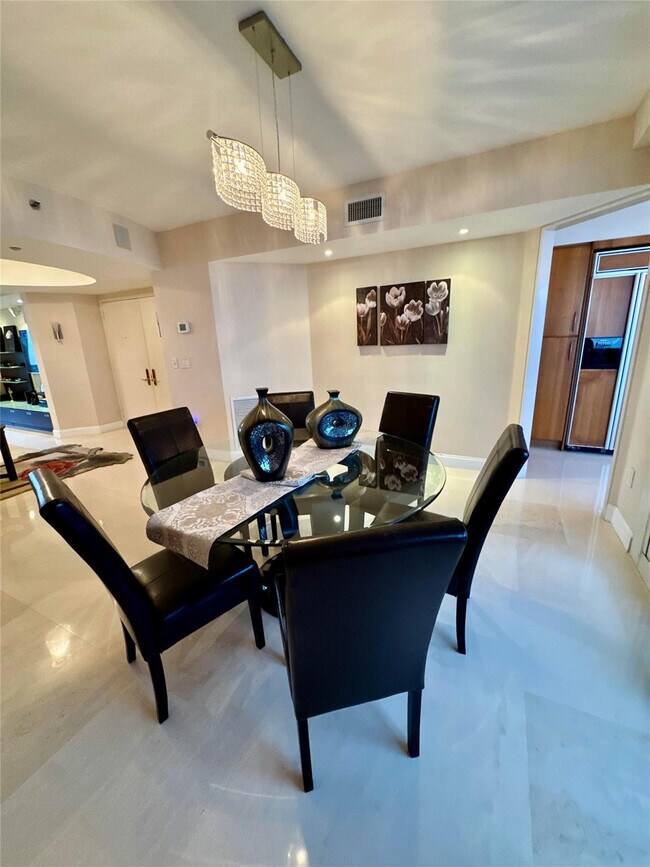 Building Photo - 19111 Collins Ave