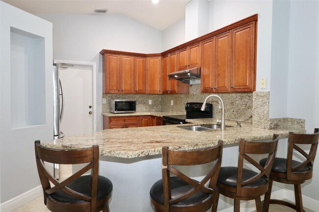 Building Photo - 1466 Mira Vista Cir