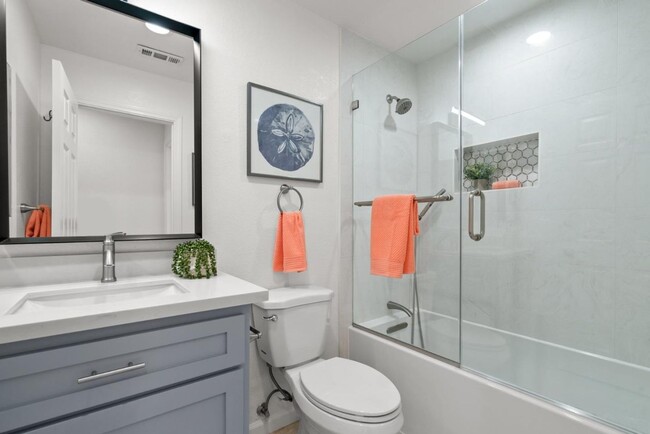 Building Photo - $3,790 - BEAUTIFULLY REMODELED THREE BEDRO...