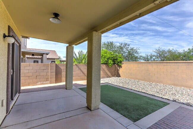 Building Photo - Rancho Sahuarita