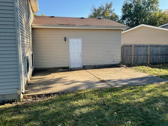 Building Photo - 1066 Foxworth Blvd