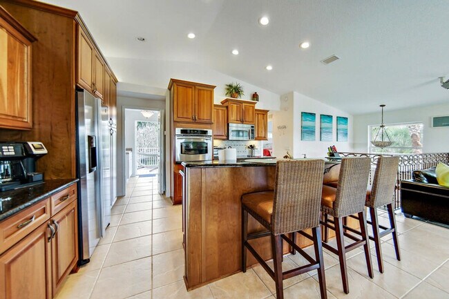 Building Photo - 24 Central Ave