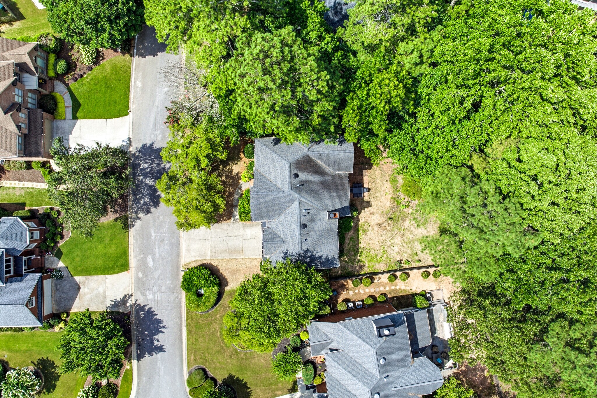 Building Photo - 5008 Highland Oaks Ct SE