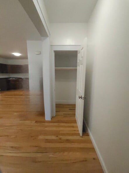 Building Photo - 166 Goodwin Ave