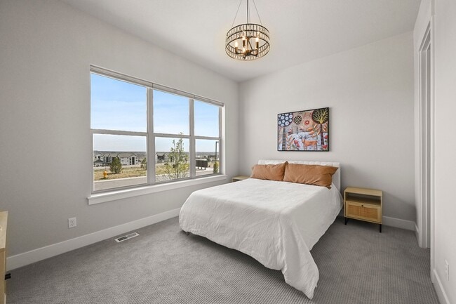 Building Photo - Stunning & Luxurious Brand-New Build in Ki...