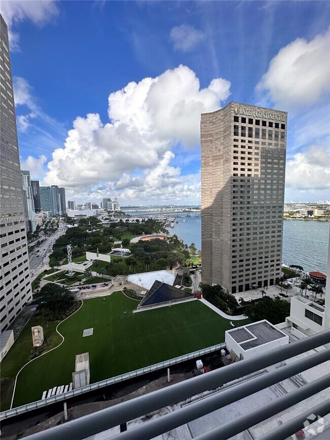 Building Photo - 325 S Biscayne Blvd