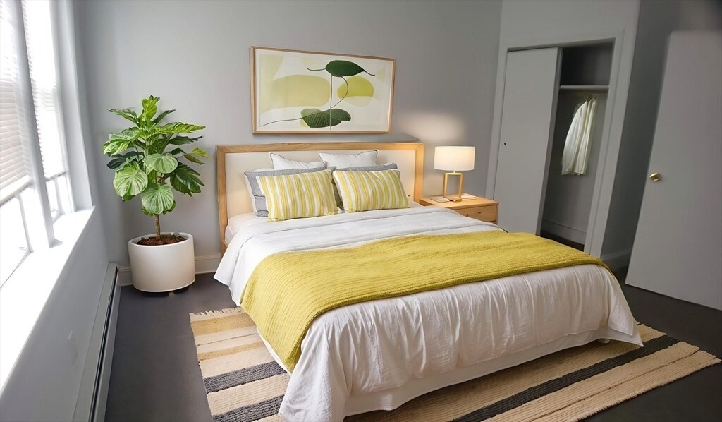 Building Photo - 25 Chester St