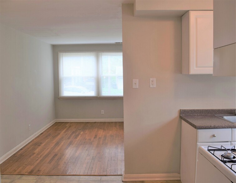 Building Photo - 1229 Louisville Ave