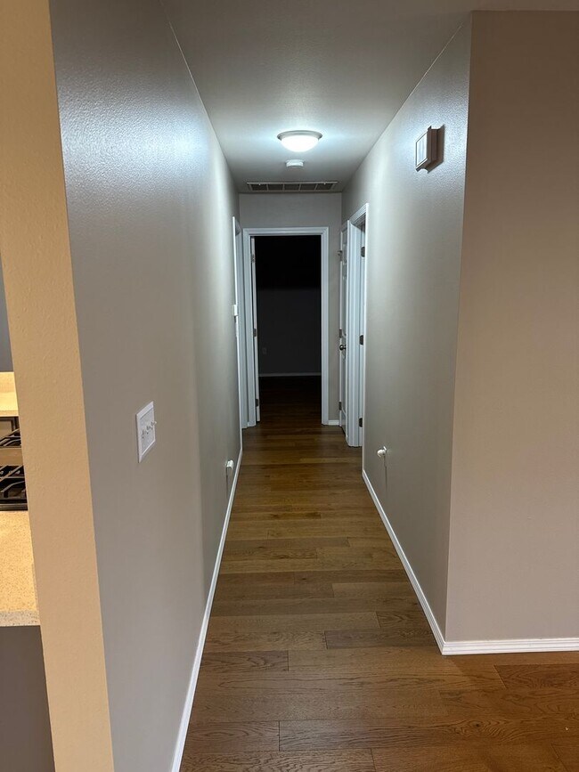 Building Photo - Great 55+ Condo