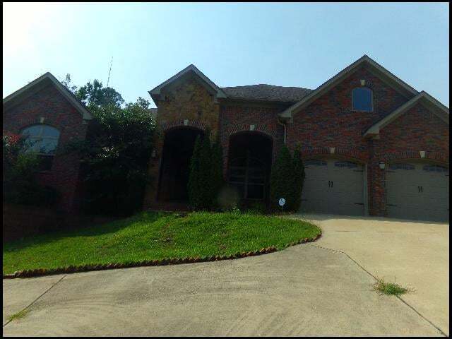 Primary Photo - 111 Chelle Ln