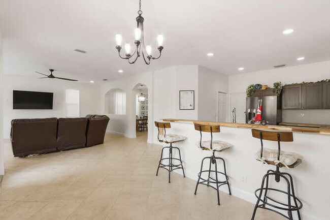 Building Photo - 1085 Center Stone Ln