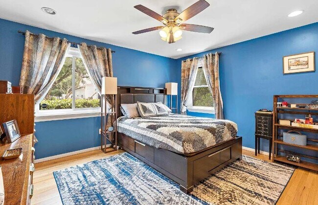 Building Photo - 741 10th St