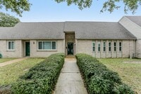 Building Photo - 2146 Greenbriar Colony Dr