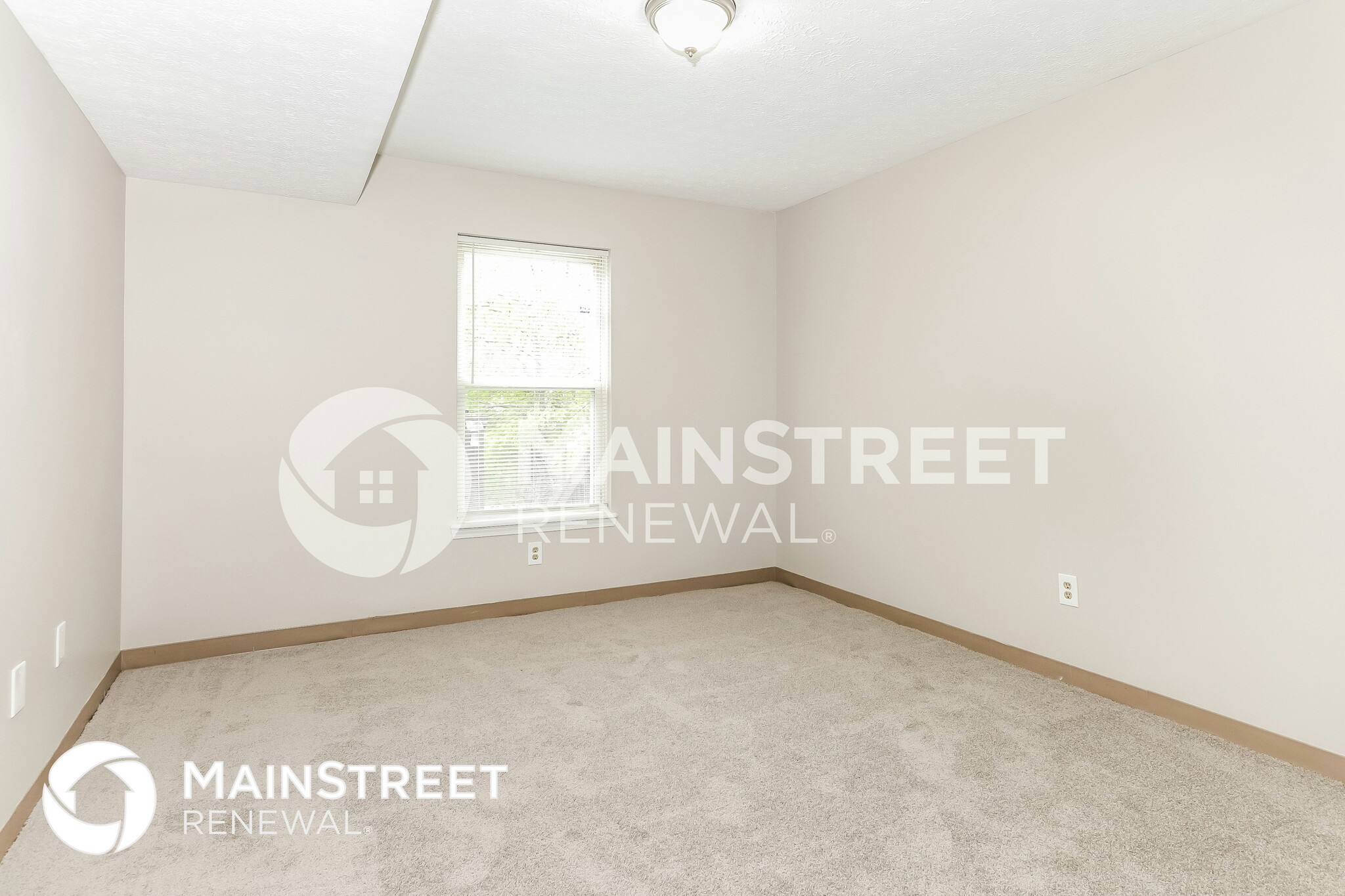 Building Photo - 2913 Dumesnil, Apt #3