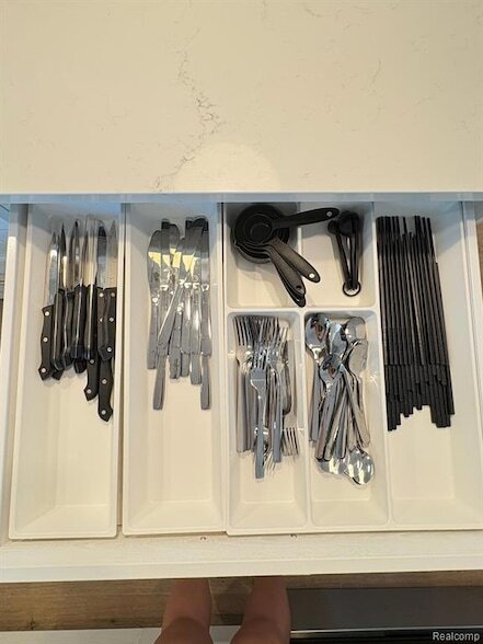 Building Photo - 2274 Leif Ave