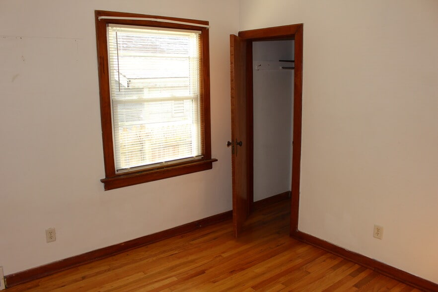 Back bedroom - 6703 35th Ave