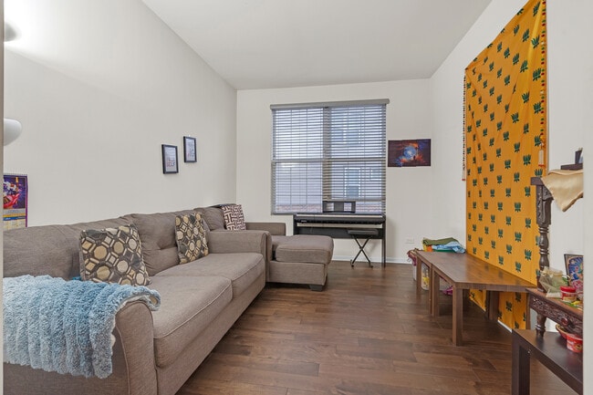 Building Photo - 61 Pacific Ave