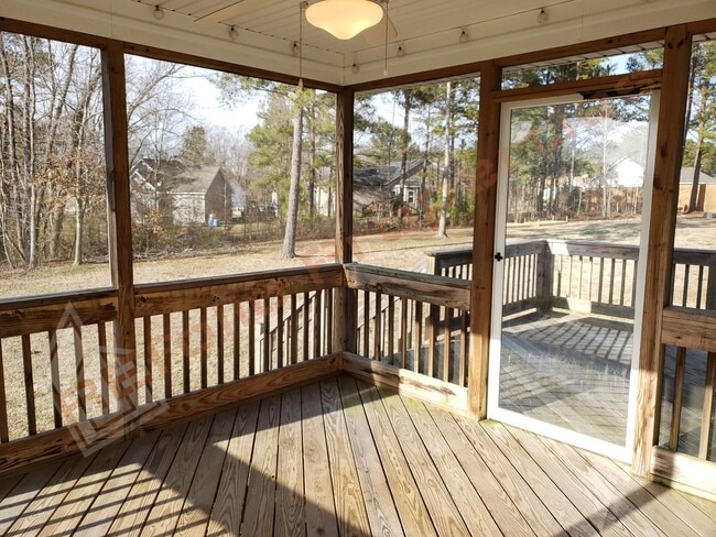 Building Photo - Amazing 3-Bedroom Ranch with a 2-Car Garage and a Huge Backyard in Hadden Pointe, Fuquay-Varina —...