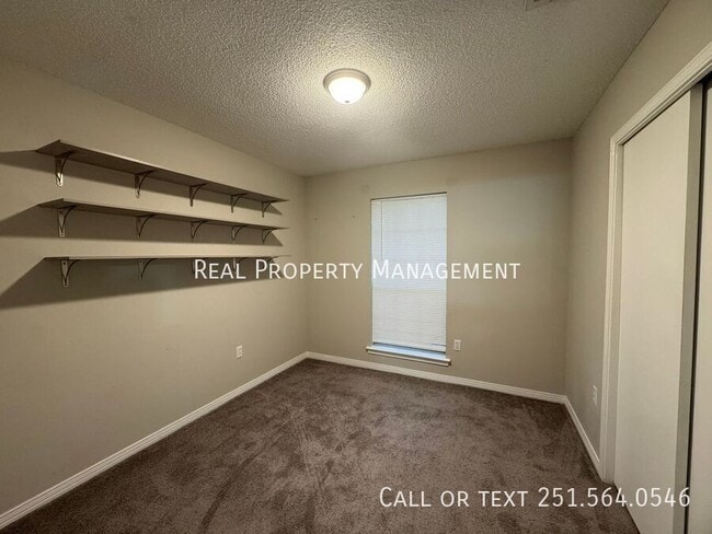 Building Photo - 6626 Deborah Dr E