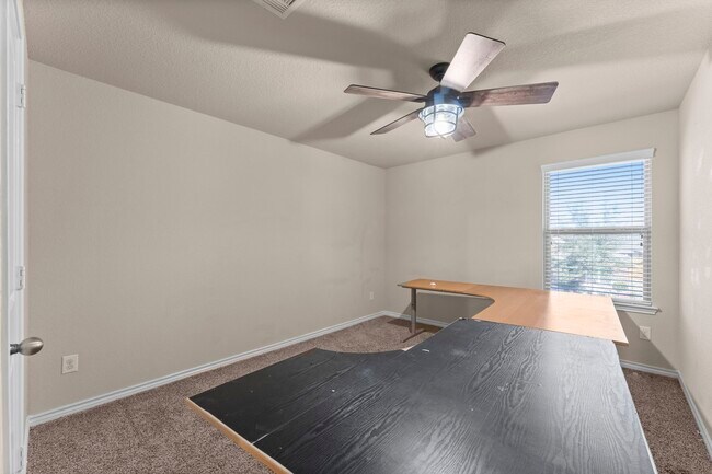 Building Photo - 18002 Sonora Brook Ln