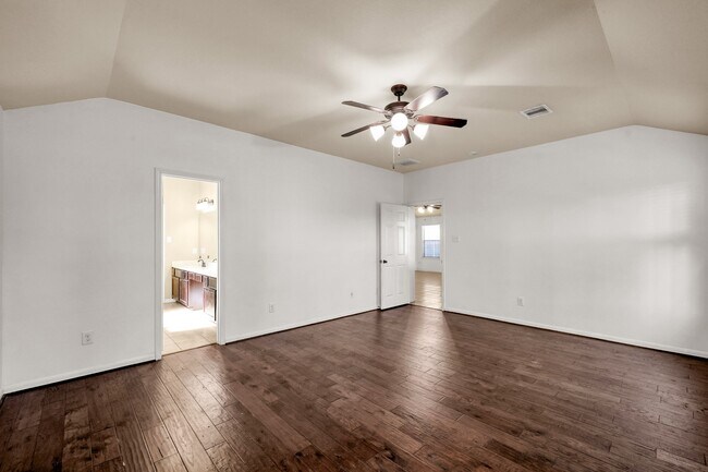 Building Photo - 23310 E Pine Ivy Ln