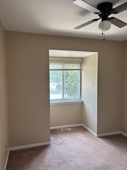 Building Photo - 1151 Golden Pond Ct