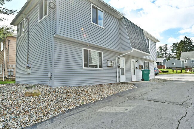 Building Photo - 72-78 S Roanoke