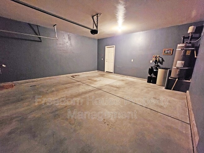 Building Photo - 3543 E Wallowa Dr