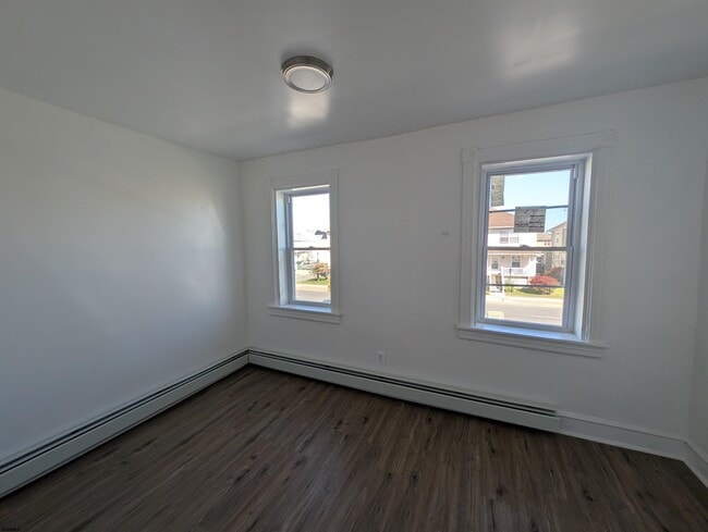 Building Photo - 126 N Delaware Ave