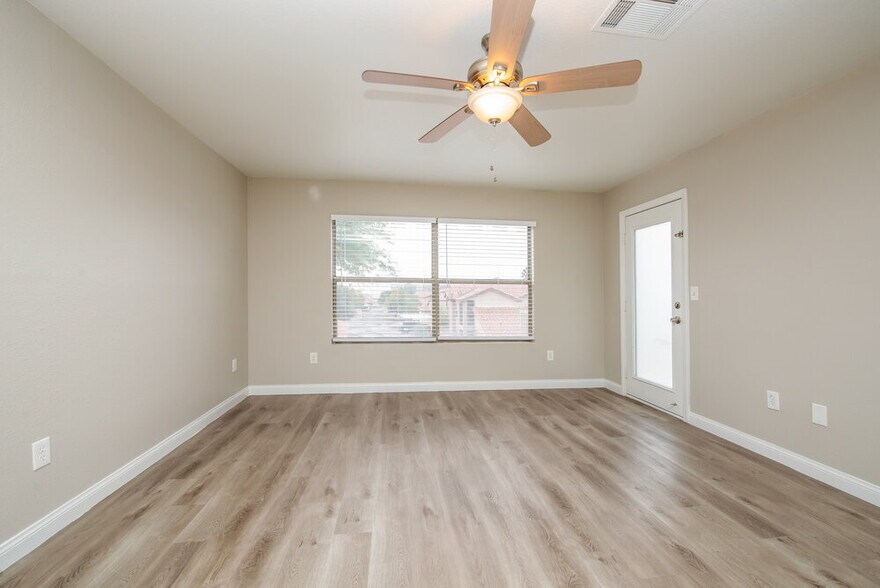 Building Photo - 1411 Dillon Ridge