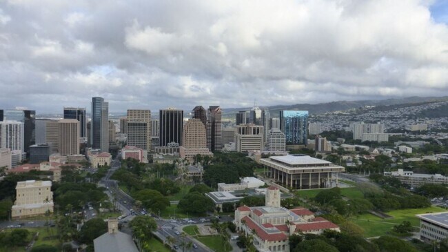 Building Photo - 801 South St