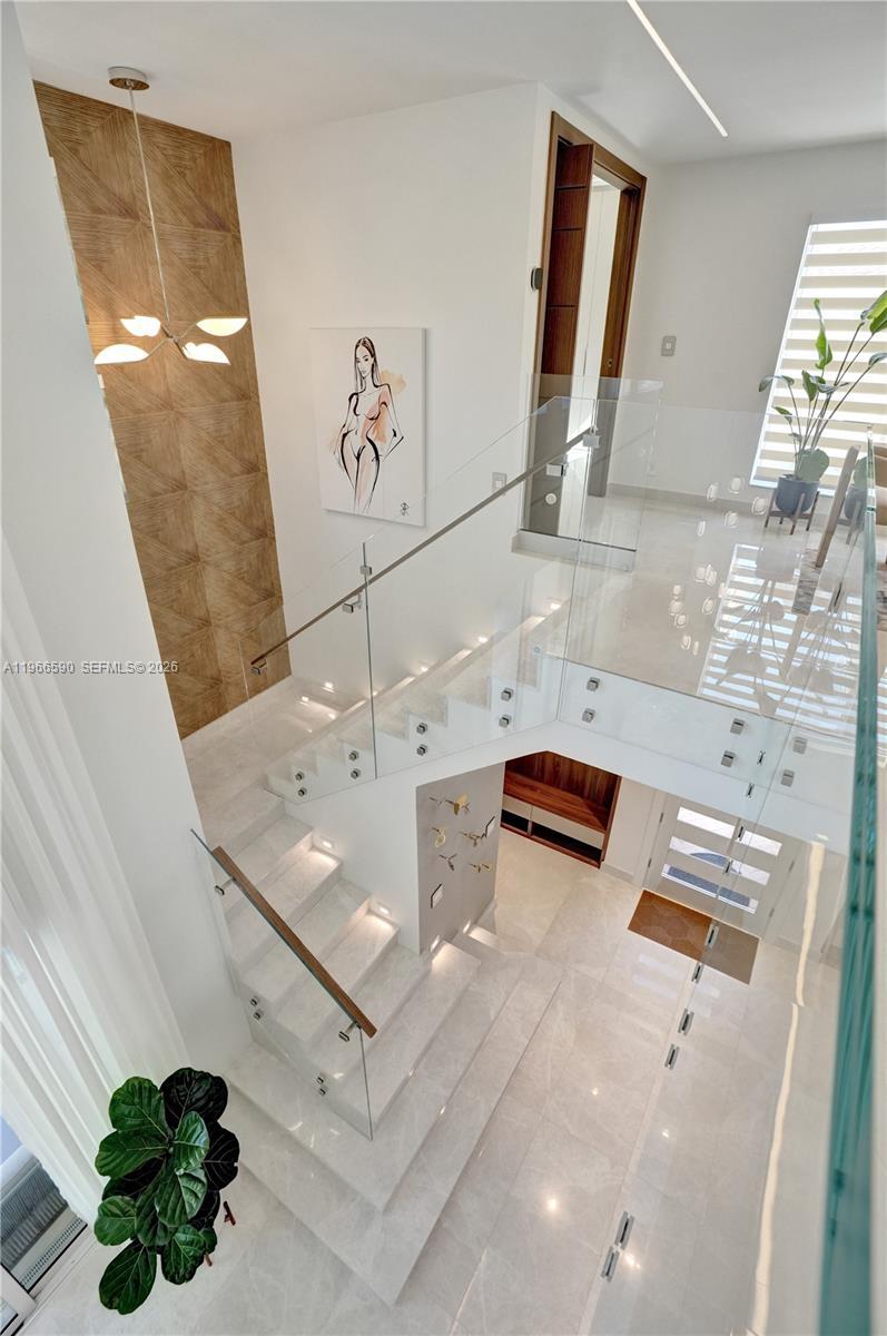 Building Photo - 20824 NE 37th Ave