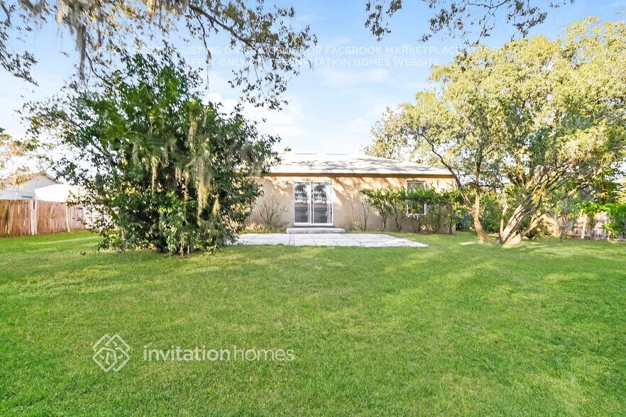 Building Photo - 4736 Robin Dr