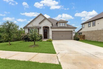 Building Photo - Your Ideal Home Awaits: Spacious 3/2 Bedro...