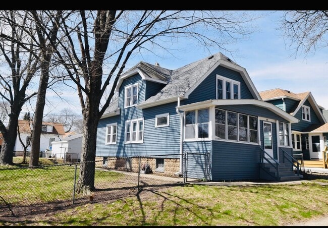 Primary Photo - 625 S 61st St