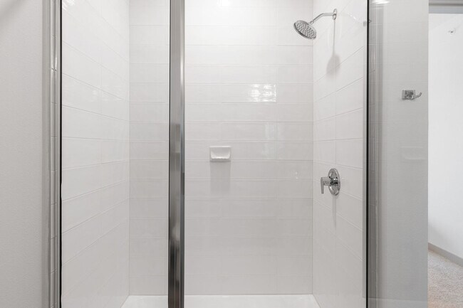 Building Photo - 1301 Leah Ave