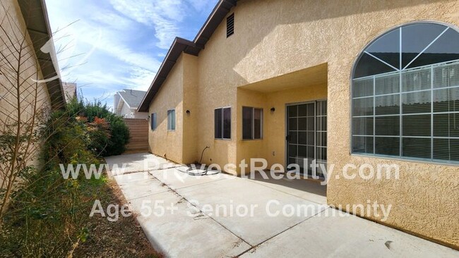 Building Photo - 15801 Cedarwood Pl