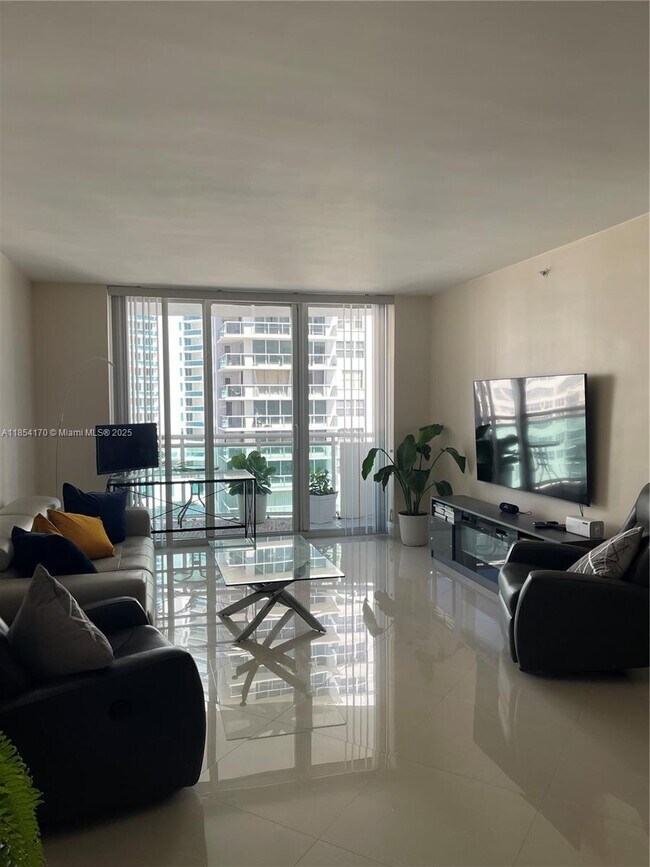 Building Photo - 3001 S Ocean Dr
