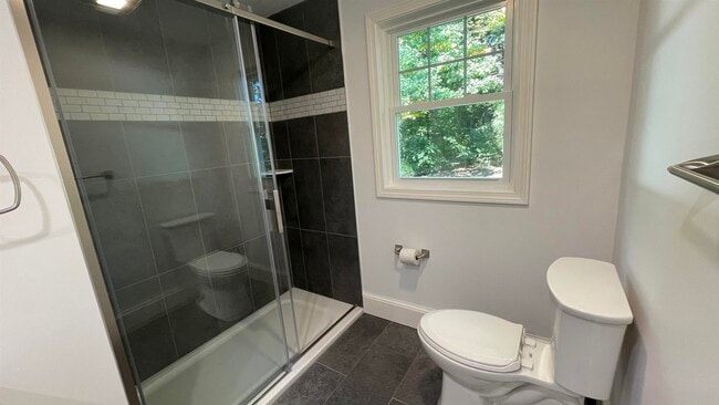 Building Photo - 4 Mulberry Rd