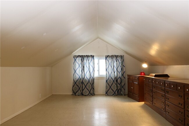 Building Photo - 195 Brookridge Dr