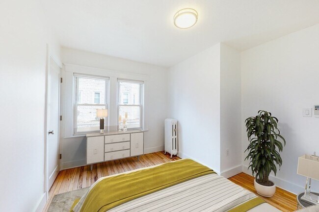 Building Photo - 14 Olney St