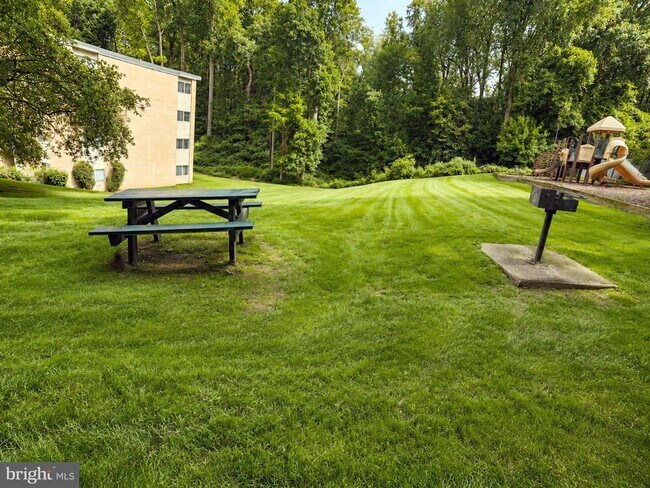 Building Photo - 5107 Crossfield Ct