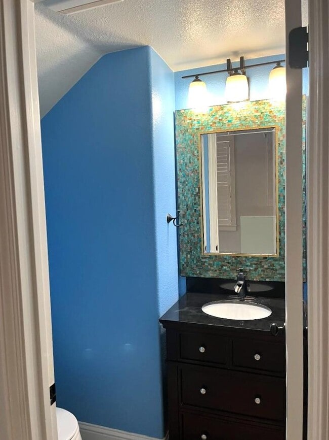 Building Photo - 730 Tatum Ave