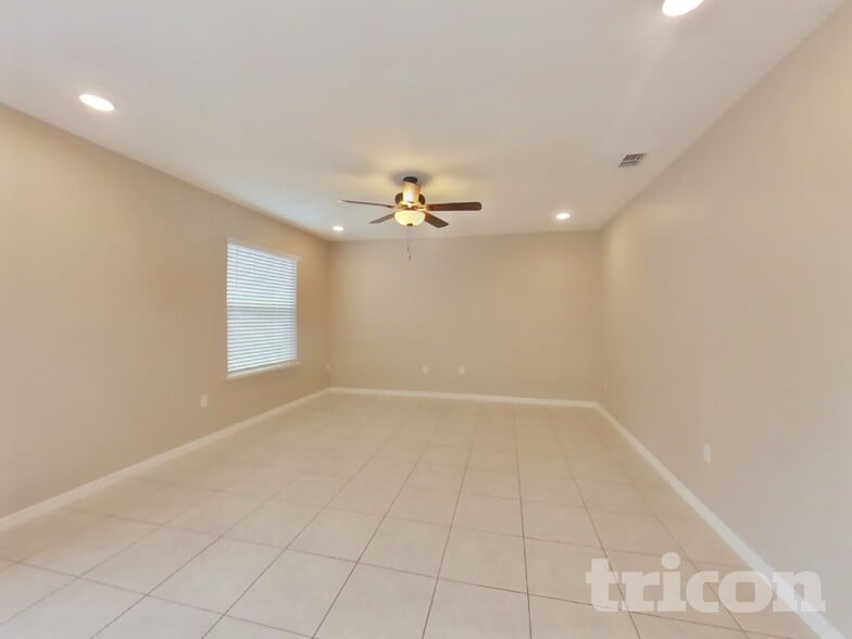 Building Photo - 1238 Salisbury Dr