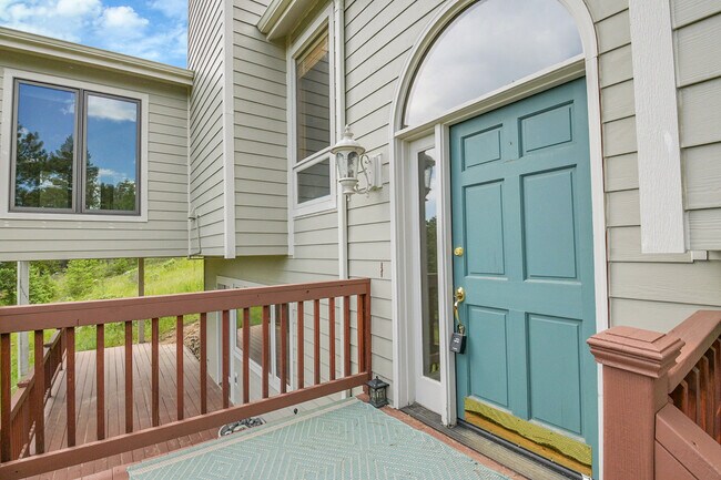 Building Photo - 5368 Evergreen Heights Dr