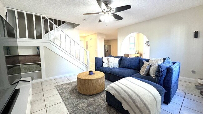 Building Photo - 910 Big Tree Rd