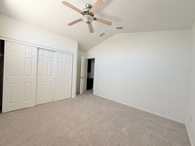 Building Photo - Highly desirable North Summerlin single-fa...